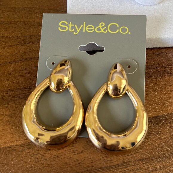 NWT Style & Co. Door Knock Gold Earrings - Picture 3 of 4